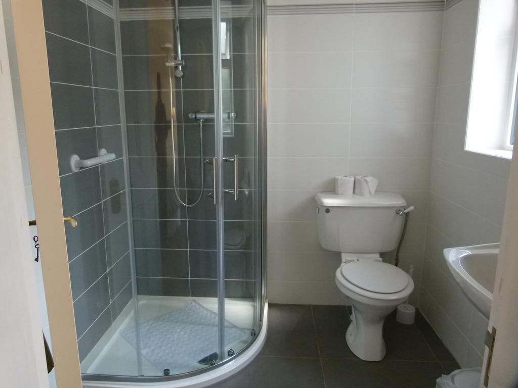 רנווייל Ocean Lodge B&B מראה חיצוני תמונה